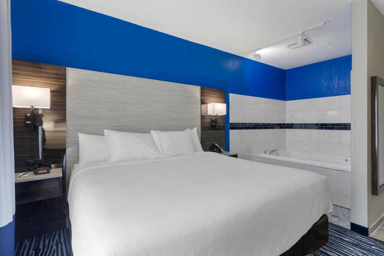 ממפיס Comfort Inn & Suites מראה חיצוני תמונה