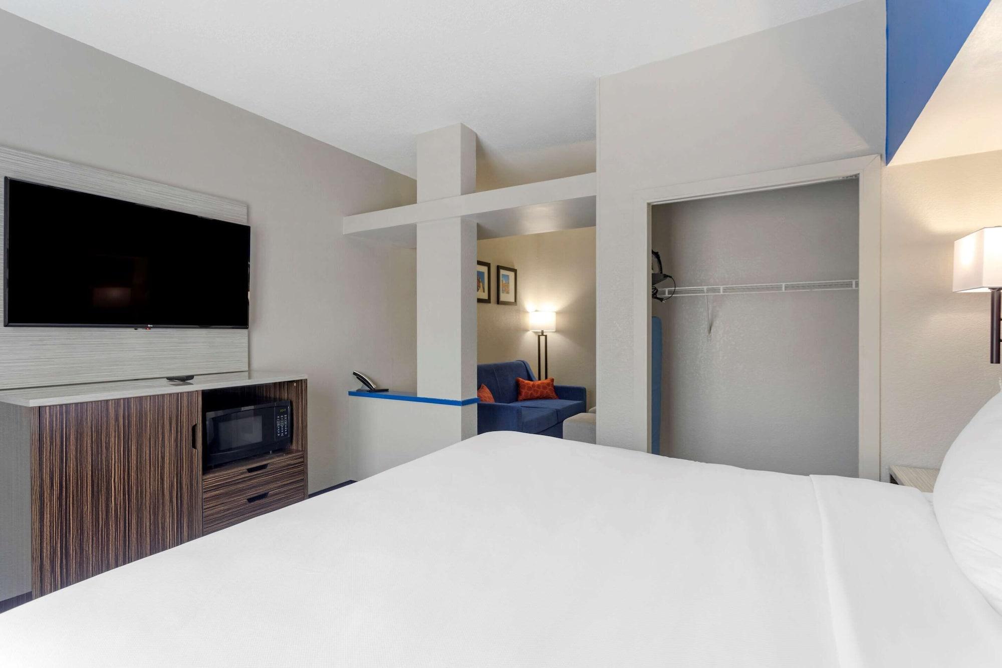 ממפיס Comfort Inn & Suites מראה חיצוני תמונה