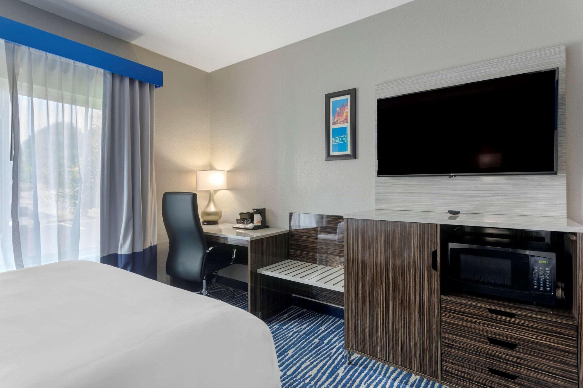 ממפיס Comfort Inn & Suites מראה חיצוני תמונה
