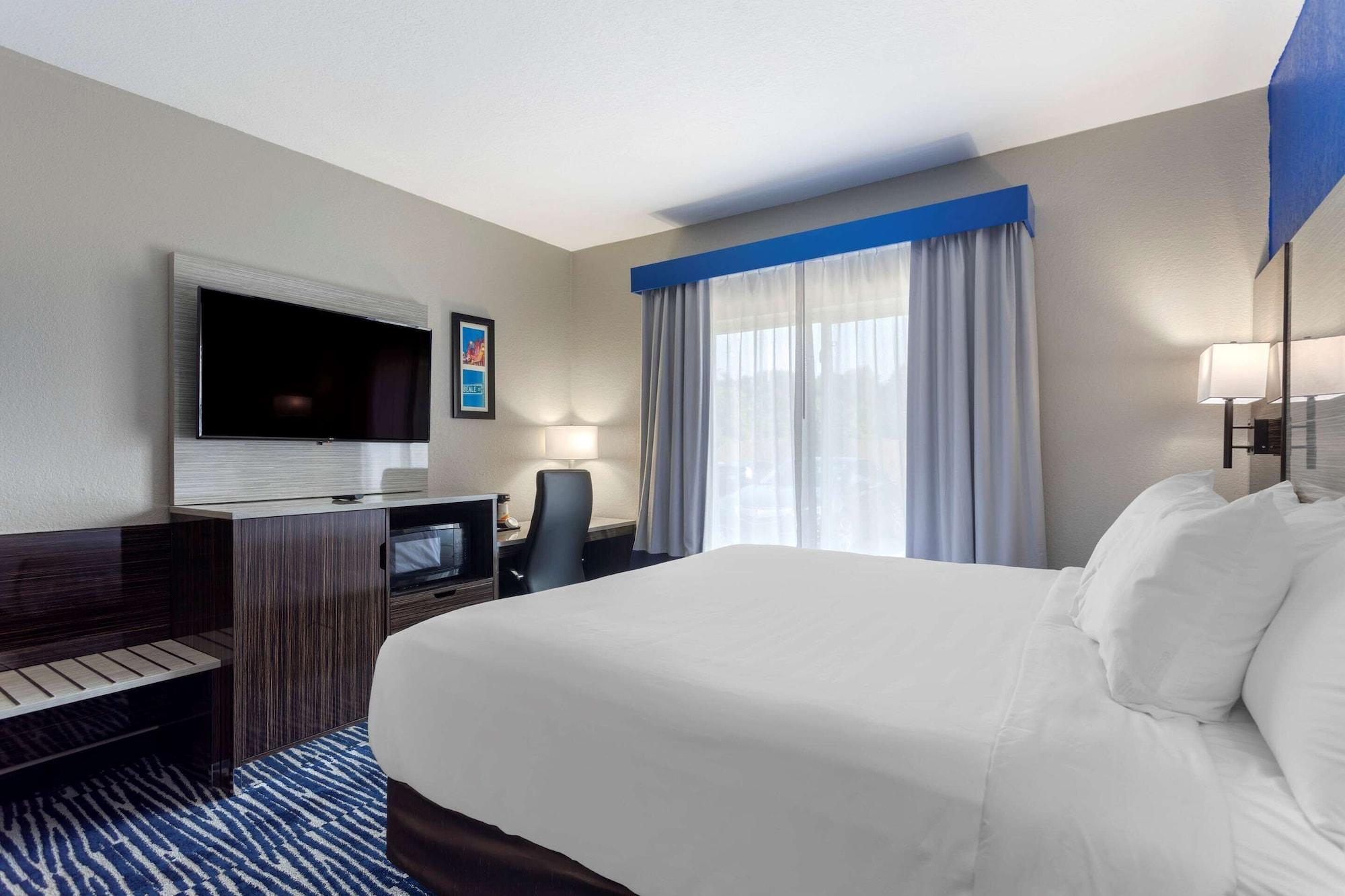 ממפיס Comfort Inn & Suites מראה חיצוני תמונה